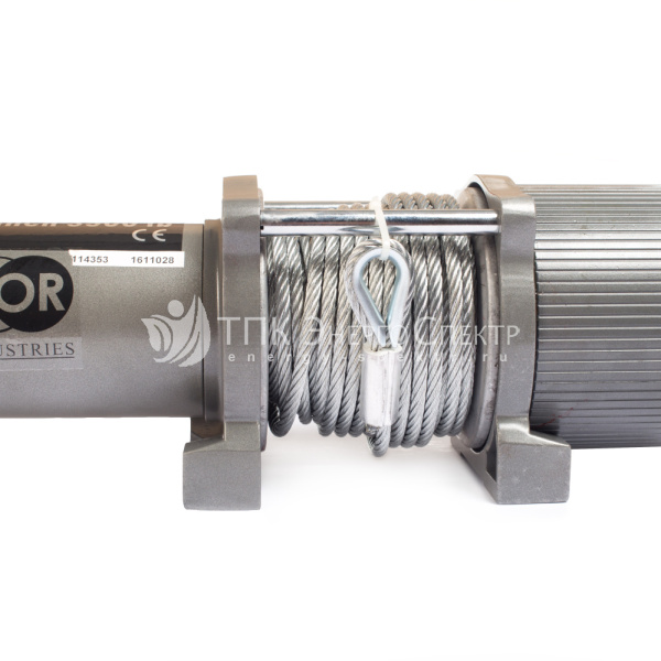 Лебедка (2720 кг/20 м) автомобильная TOR 12 V P6000 BASE